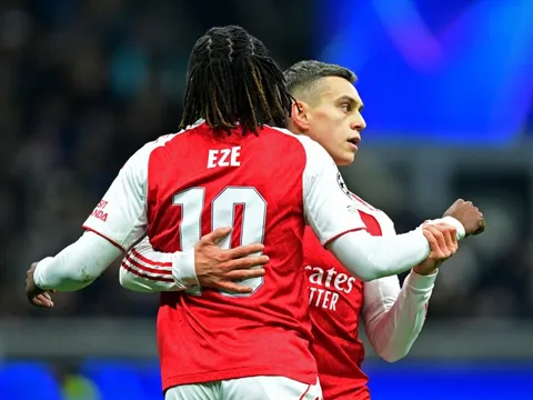 Arsenal thắng Inter, vẫn nặng gánh trước MU