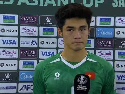 Thủ môn Trung Kiên nghẹn lời sau bán kết