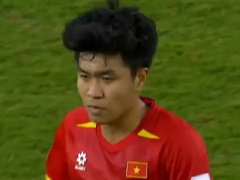 Lý do Lý Đức bị thẻ đỏ