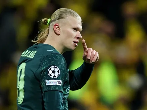 Man City trả lại tiền cho CĐV