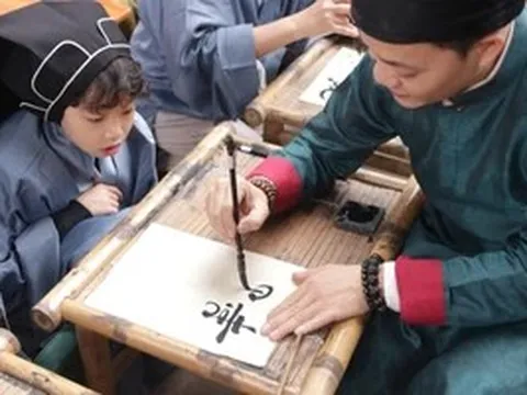 Phát triển văn hóa Việt Nam trong kỷ nguyên mới: Xây dựng con người và môi trường văn hóa làm nền tảng