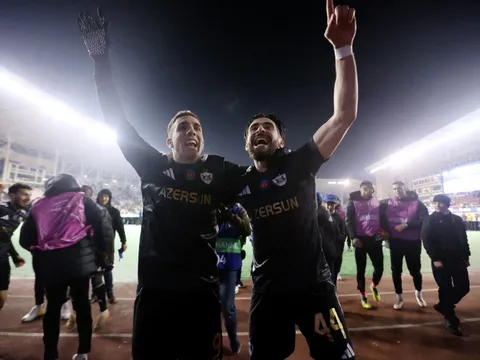 Đội bóng tí hon gây ngỡ ngàng ở Champions League