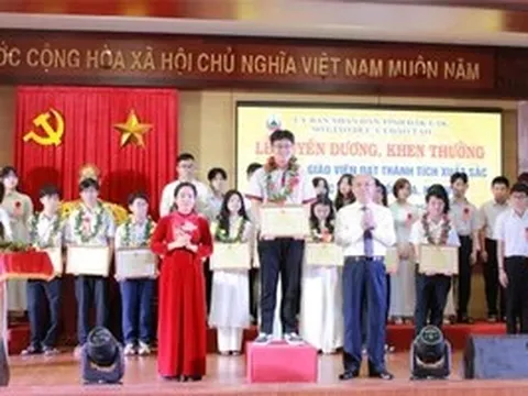 Đông Du ‘nuôi’ giấc mơ Olympic từ những mùa thi quốc gia