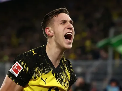 Barcelona mạnh tay vá hàng thủ