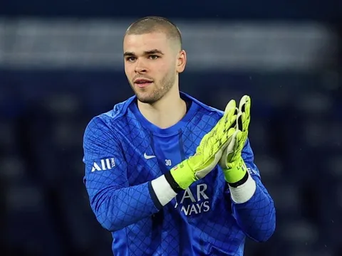 Chuyện gì đang xảy ra với khung thành PSG?