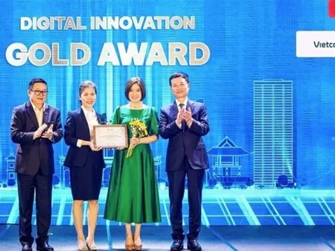 VCB Tablet đoạt giải thưởng công nghệ số uy tín hàng đầu ASEAN