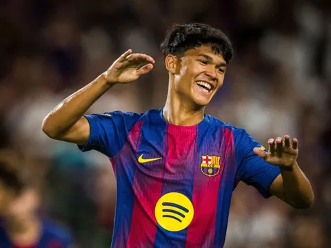 Tài năng gốc Philippines bị gạt khỏi Barca