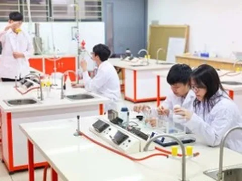 Chuyển đổi số giáo dục: Từ công nghệ đến đổi mới tư duy