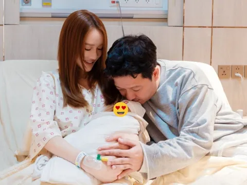 Lý do khiến Trường Giang vắng mặt trong lúc Nhã Phương sinh con lần ba