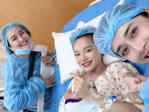 Chị Nhã Phương chia sẻ thời khắc đặc biệt khi em gái sinh con lần 3