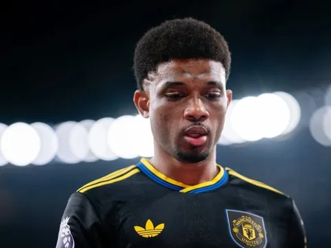 Sao MU chế nhạo Arsenal