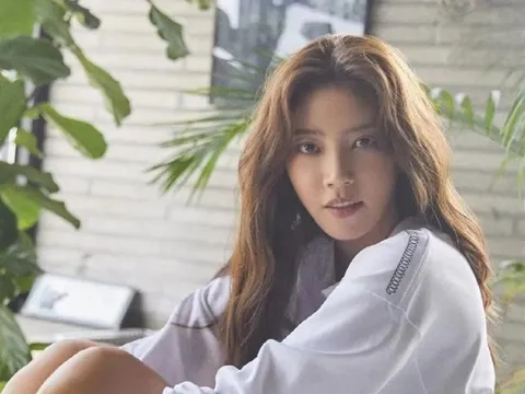 'Mỹ nhân xứ Hàn' Son Dam Bi khoe cơ bụng số 11 sau khi sinh con, hội chị em trầm trồ