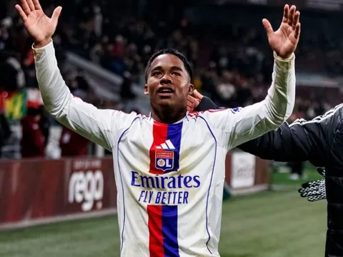 Chelsea ra giá kỷ lục cho Endrick