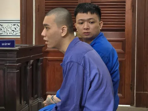 Hai thiếu nữ suýt bị bán qua Campuchia vì tin người