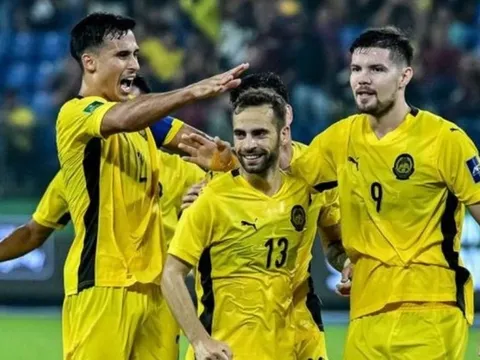 CĐV Đông Nam Á phản ứng gay gắt với dàn nhập tịch Malaysia