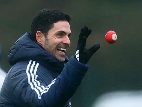 Arsenal trước cột mốc chưa từng có ở Champions League