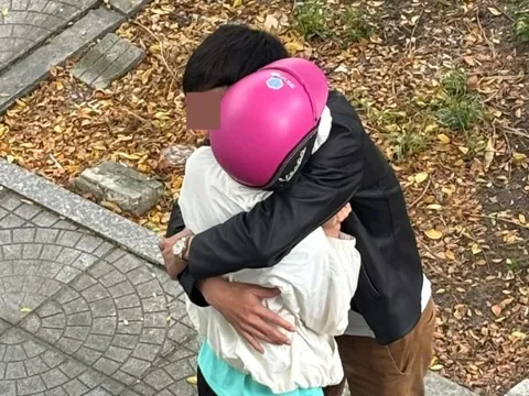 Rơi vào bẫy học bổng du học, nữ sinh viên bị "bắt cóc online"