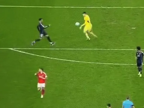 Vì sao bàn thắng của Mbappe không được công nhận?