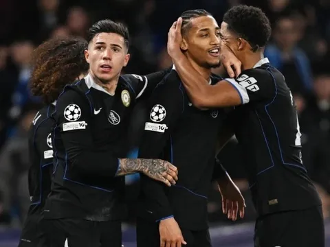 Chelsea lội ngược dòng ngoạn mục