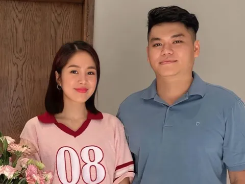 Vợ chồng diễn viên Lê Phương báo tin vui ngay cận Tết, khán giả chúc mừng