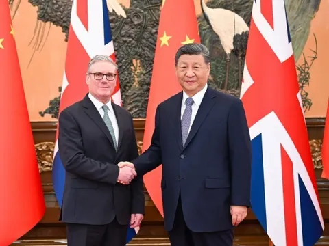 Chuyến thăm Trung Quốc của Thủ tướng Anh và bài toán cân bằng chiến lược