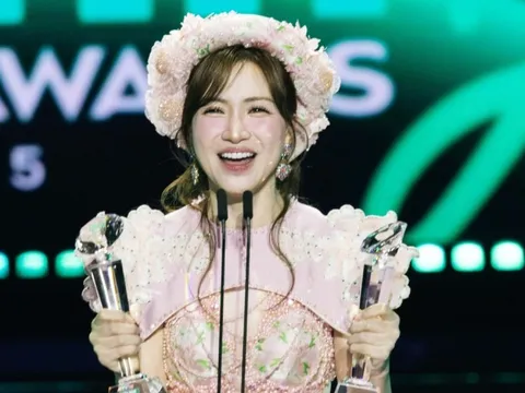 Hòa Minzy làm vỡ cúp Làn Sóng Xanh?