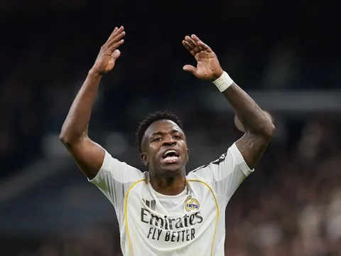 Vì sao Vinicius trở thành tâm điểm tranh cãi ở Real Madrid?