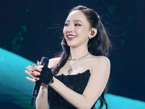 Tóc Tiên thông báo đã có tin vui