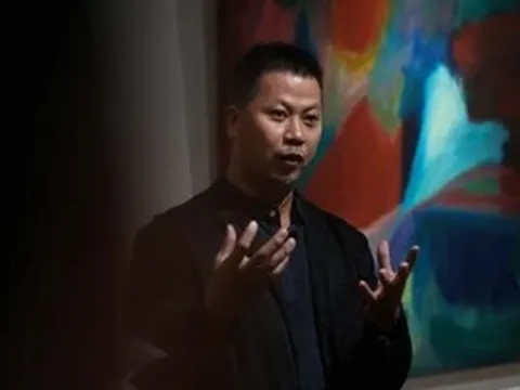 Triển lãm tranh 'tự biến mất' của Bùi Chát