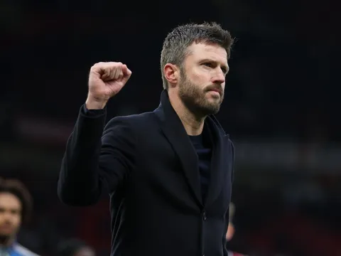 Carrick phơi bày một năm lạc lối của MU