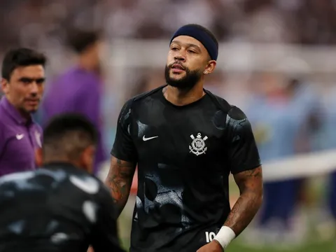 Depay vô địch liên tiếp, Corinthians chật vật trả thưởng