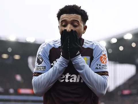 MU sắp mất trắng Sancho