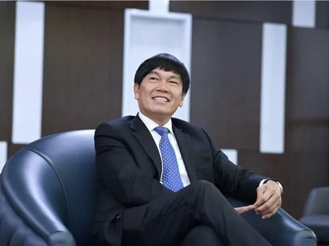 Chuyện gì đang xảy ra với tỷ phú Trần Đình Long?