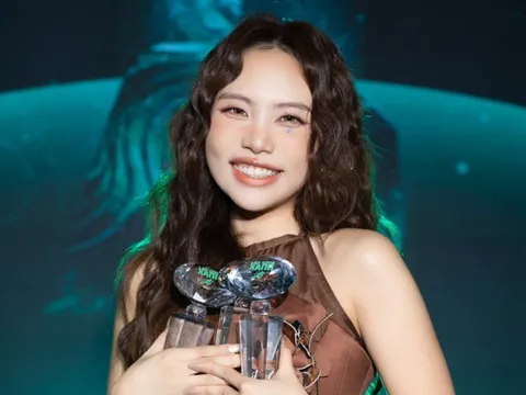 Phương Mỹ Chi tuyên bố đúng một câu sau 13 năm đi hát