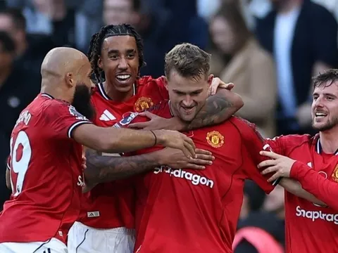 Lực lượng MU sứt mẻ ở trận gặp Tottenham