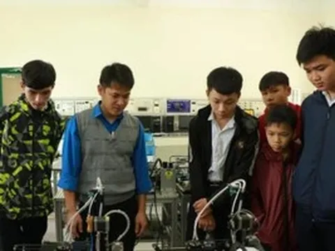 Quy định về miễn học phí nghề?