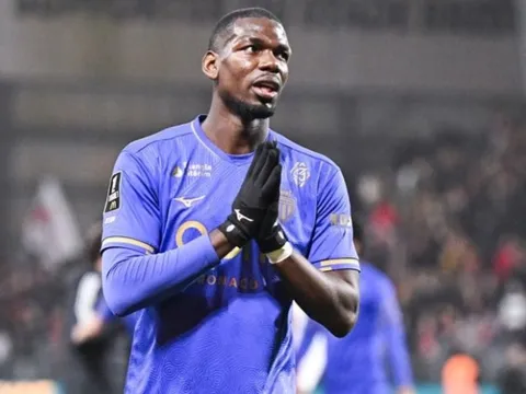 Pogba bị gạch tên