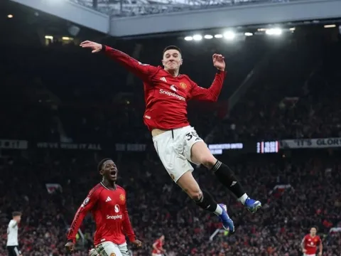 Tại sao Sesko phải được đá chính trước Spurs?