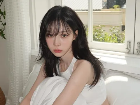 Winter (aespa) khoe vẻ đẹp siêu thực khiến dân tình 'dậy sóng'