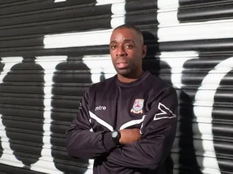 Chuyện khó tin bậc nhất lịch sử Premier League