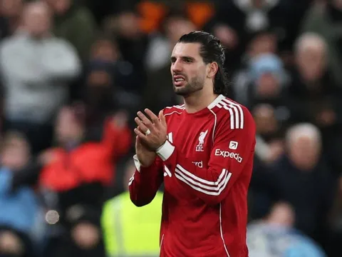 Tình huống hi hữu khép lại trận Liverpool - Man City