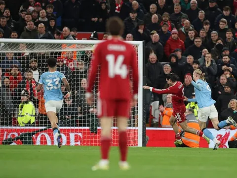 Lý do VAR hủy bàn thắng của Man City