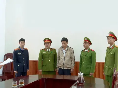 Bắt tạm giam nguyên cán bộ địa chính phường làm giả mạo hồ sơ đất đai