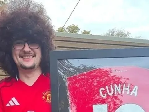 Fan MU không cắt tóc sau gần 500 ngày vì chờ đợi 'Quỷ đỏ' thắng 5 trận liên tiếp