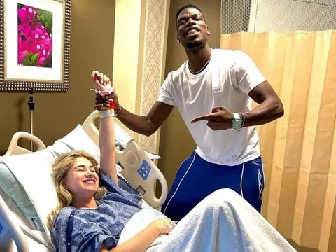 Pogba đón con thứ 3