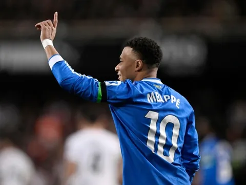 Mbappe cần bao lâu để bắt kịp Ronaldo?