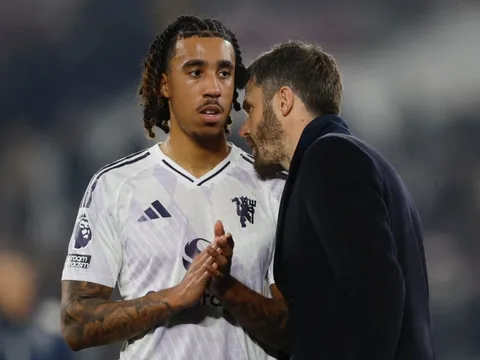 Những quyết định giữ MU ở lại top 4