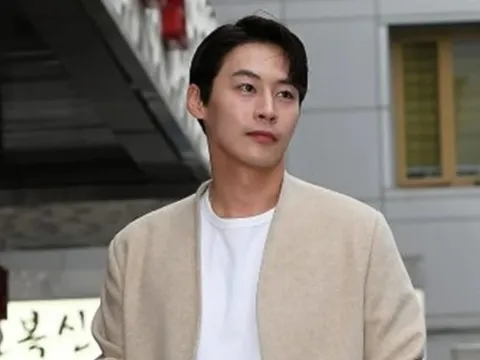 Tấm hình cuối cùng của Jung Eun Woo trước khi qua đời ở tuổi 40