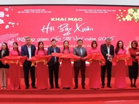 Hưng Yên khai mạc Hội báo Xuân và không gian Chợ Tết Việt