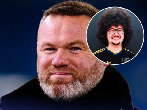 Rooney nổi giận với fan cuồng MU